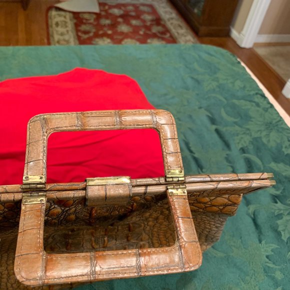 🌺ELLEN TRACY Croc Embossed Handbag (NEVER USED) - Picture 14 of 16